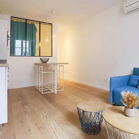 Dv4 Pastel - Metro - Gare Centre Apartment *