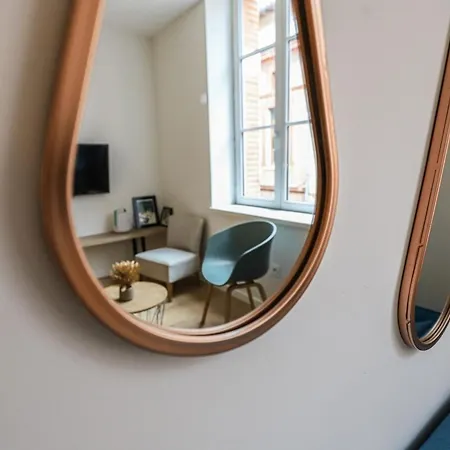 Dv4 Pastel - Metro - Gare Centre Apartment *